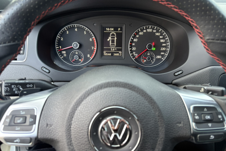 大众 速腾 2013款 2.0TSI GLI中控内饰15