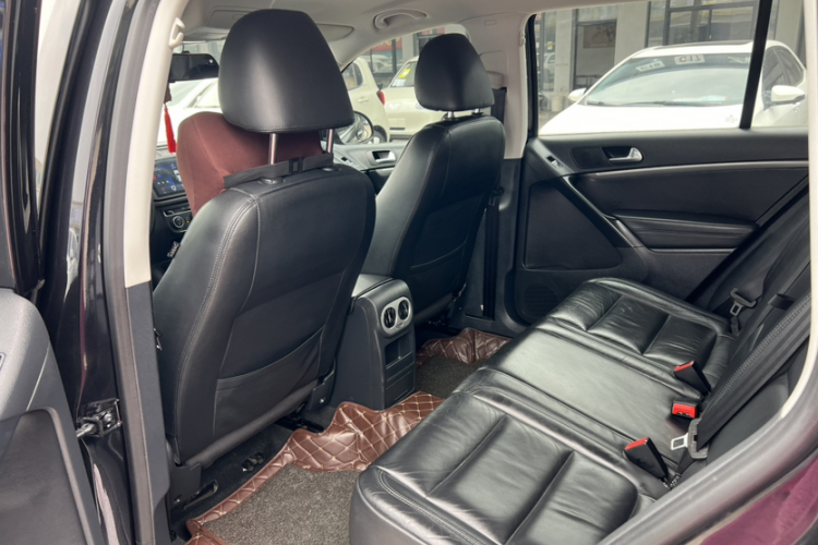 大众 途观 2015款 1.8TSI 自动两驱舒适版中控内饰7003