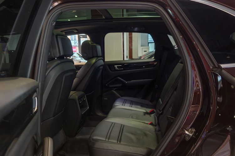 保时捷 2019款 Cayenne 3.0T中控内饰7003