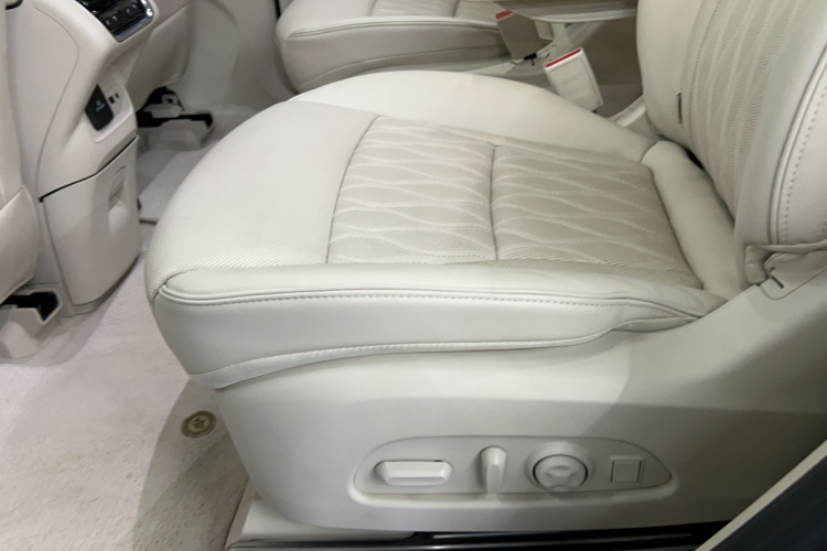 别克 昂科旗 2022款 652T 四驱Avenir艾维亚 6座局部细节9007