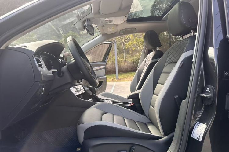 大众 宝来 2023款 280TSI DSG尊行版中控内饰7001