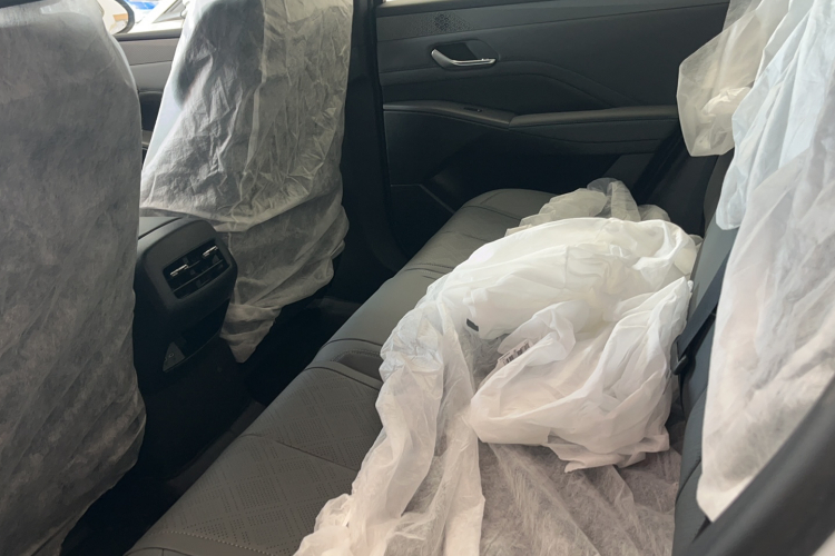 比亚迪 秦PLUS 2025款 DM-i 智驾版 55KM领先型中控内饰7001