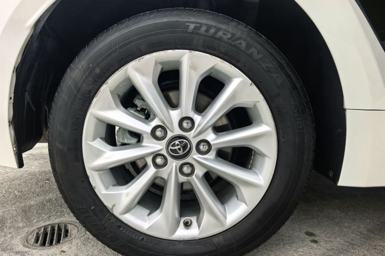 丰田 卡罗拉 2021款 1.2T S-CVT精英PLUS版车身外观6004