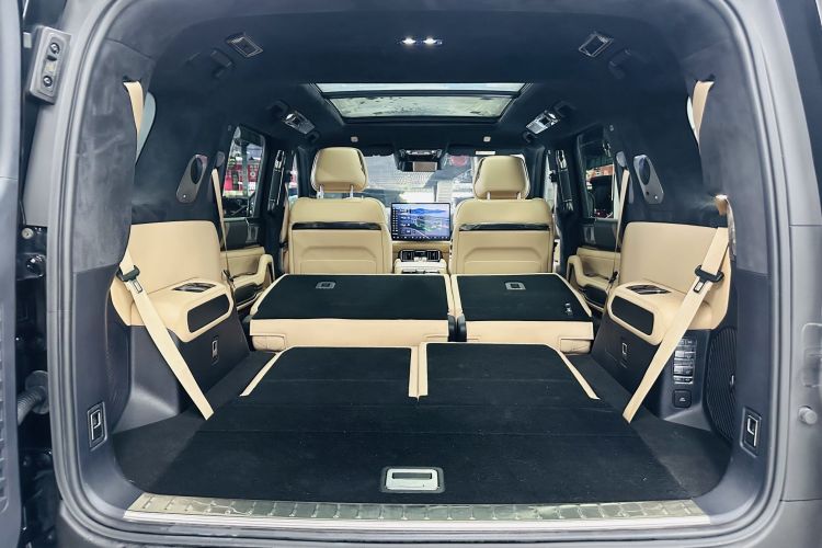 方程豹 豹8 2025款 智勇旗舰版 7座局部细节9006