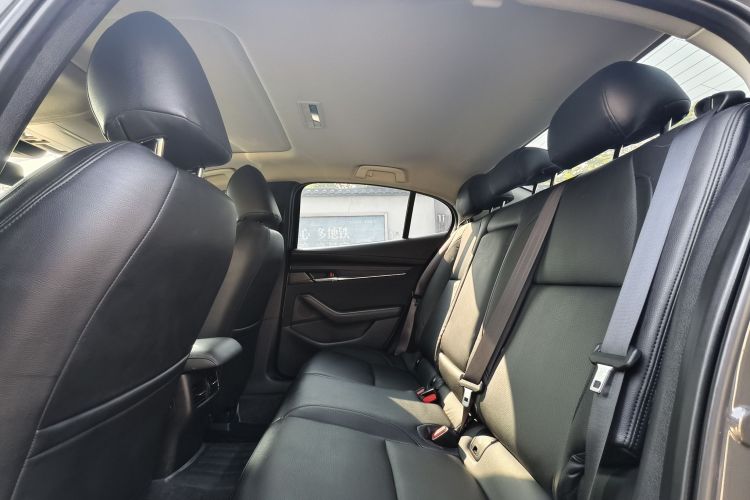 马自达3 昂克赛拉 2023款 2.0L 自动质炫版中控内饰7003