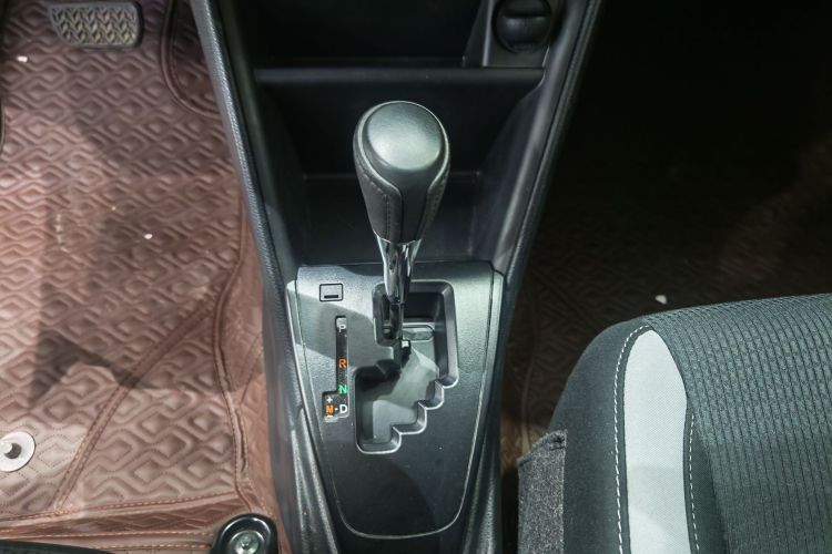 丰田 YARiS L 致炫 2021款 致炫X 1.5L CVT领先版中控内饰7005