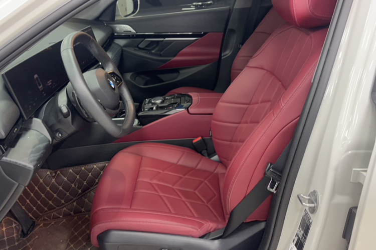 宝马5系 2024款 525Li 豪华套装局部细节19