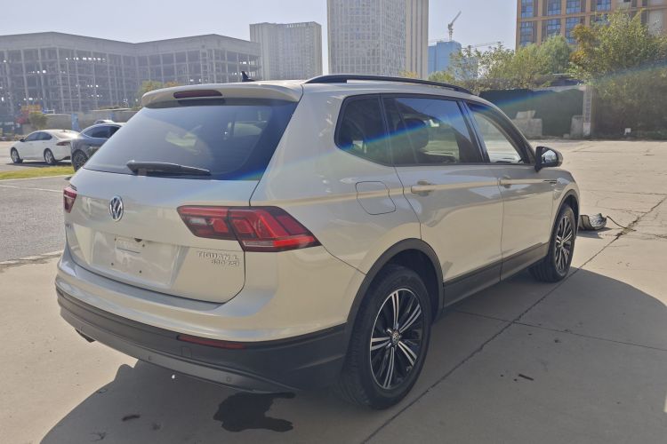 大众 途观L 2019款 330TSI 自动两驱风尚版 国V车身外观6006