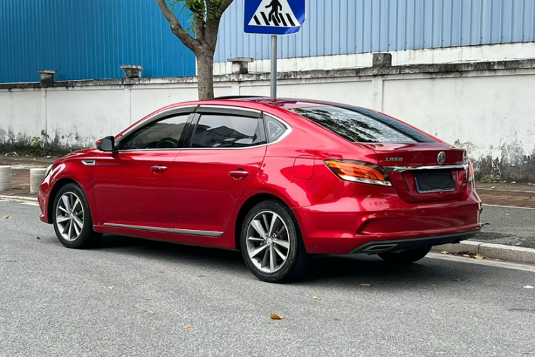 名爵 MG6 2019款 20T 自动运动版车身外观6003