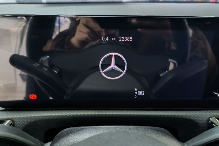 奔驰A级 2022款 改款三 A 200 L 运动轿车时尚型中控内饰15