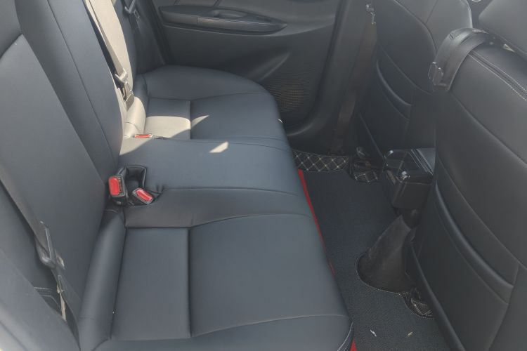 丰田 威驰 2016款 1.5L 自动智臻星耀版中控内饰7002