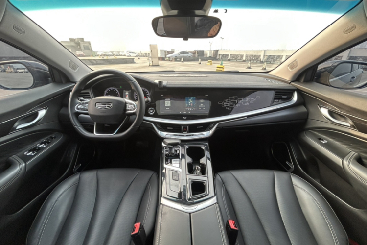 吉利汽车 博瑞 2021款 1.8T 领航版中控内饰7001