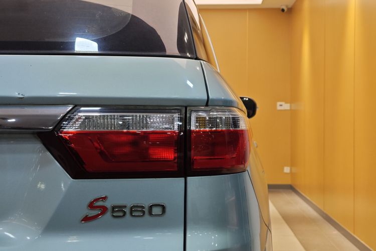 东风风光 风光S560 2018款 1.8L CVT尊贵型车身外观6003