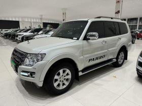 三菱 帕杰罗（平行进口）