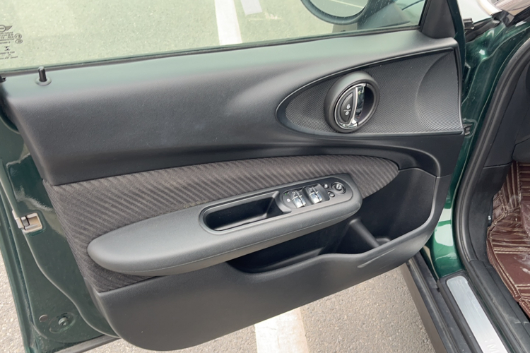 MINI Clubman 2016款 改款 1.5T COOPER中控内饰7005