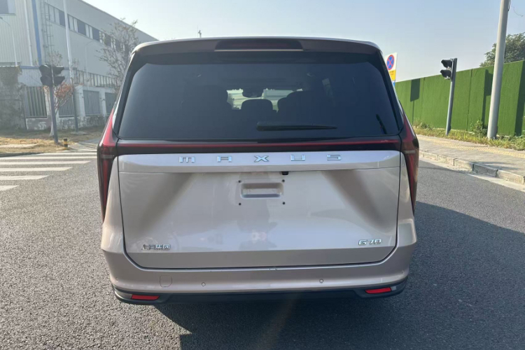 上汽大通MAXUS 大通G70 2024款 2.0T 自动旗舰版 7座车身外观6003