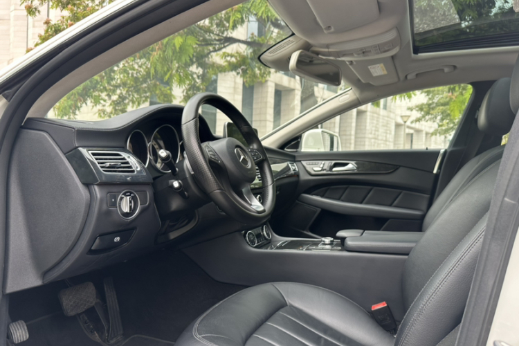 奔驰CLS 2016款 CLS 260 逸彩版中控内饰7003