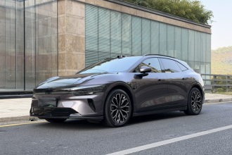 极氪007GT 2025款 后驱智驾版 75kWh