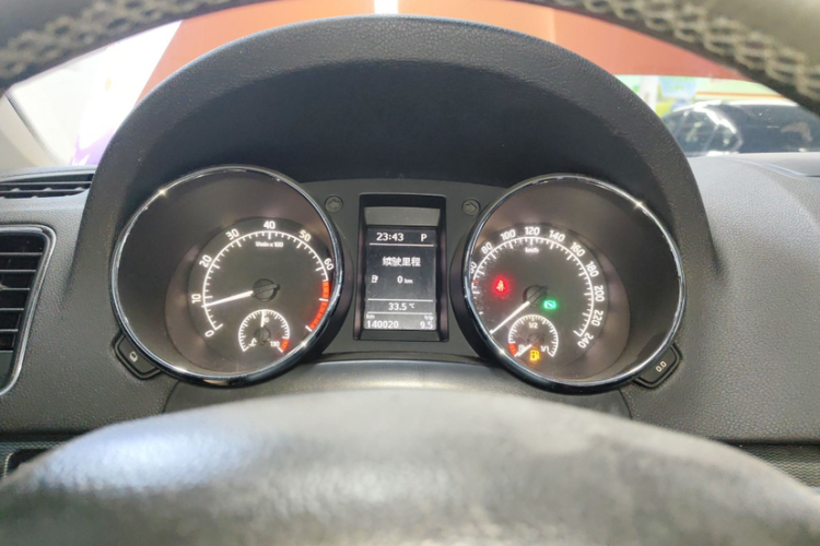 斯柯达 Yeti 2014款 1.4TSI DSG魅影版中控内饰15