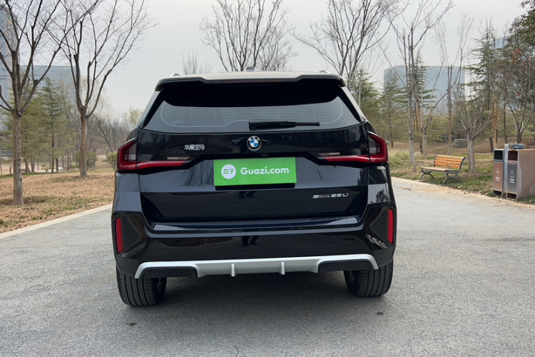 宝马X1 2023款 sDrive25Li M运动套装车身外观6005