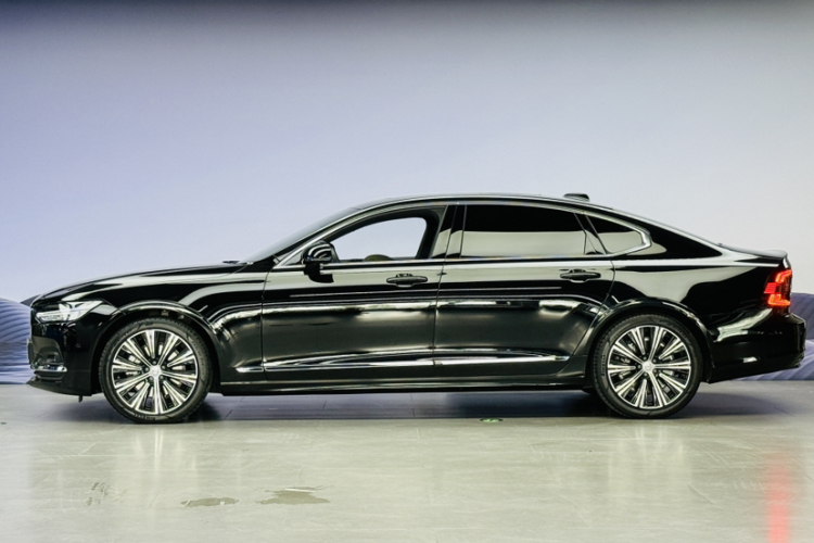 沃尔沃S90 2025款 B5 智雅豪华版车身外观6005