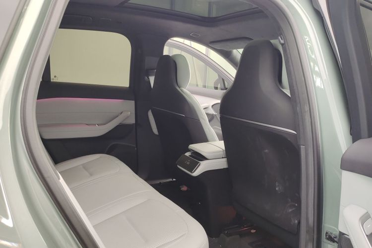 蔚来ES6 2023款 75kWh中控内饰7008