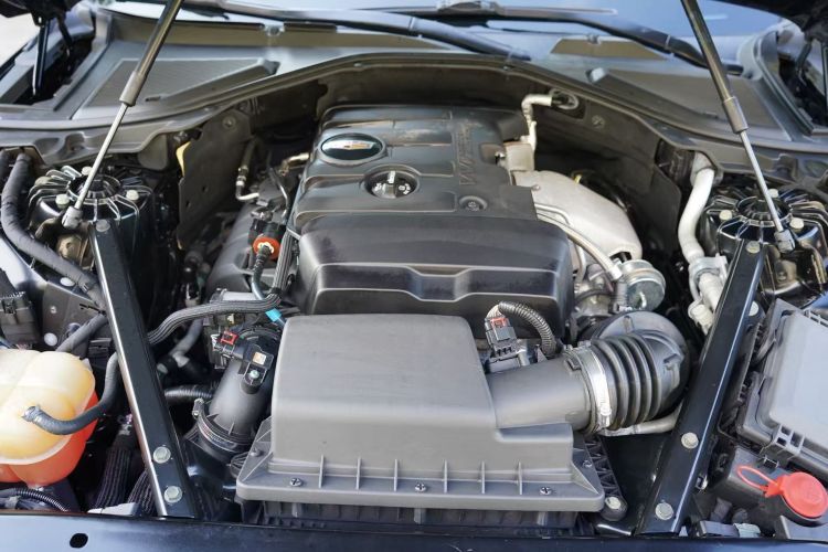 凯迪拉克CT6 2017款 28T 精英型中控内饰7006