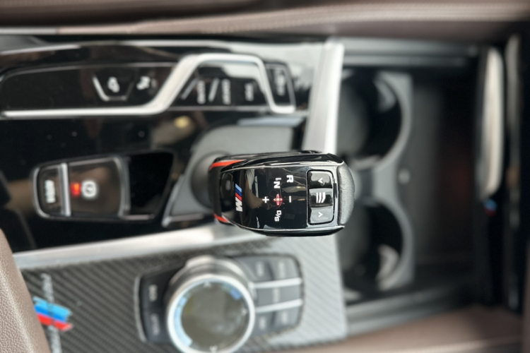 宝马5系 2021款 530Li 尊享型 M运动套装中控内饰7007