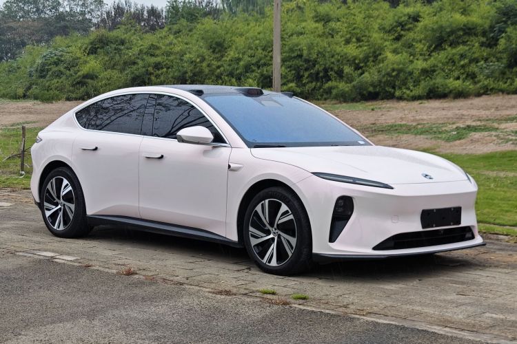 蔚来ET5 2024款 75kWh车身外观6004