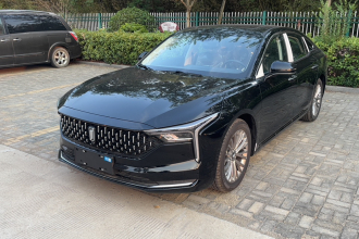 奔腾B70 2025款 龙耀版 1.5T 质享型