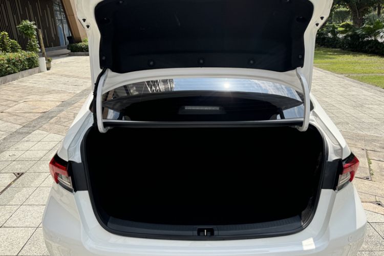 丰田 卡罗拉 2022款 1.2T S-CVT先锋PLUS版局部细节23