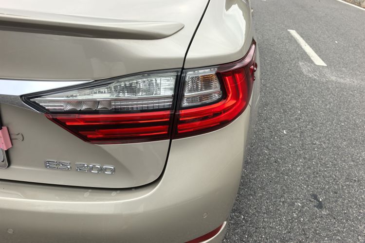 雷克萨斯ES 2015款 200 精英版车身外观6007