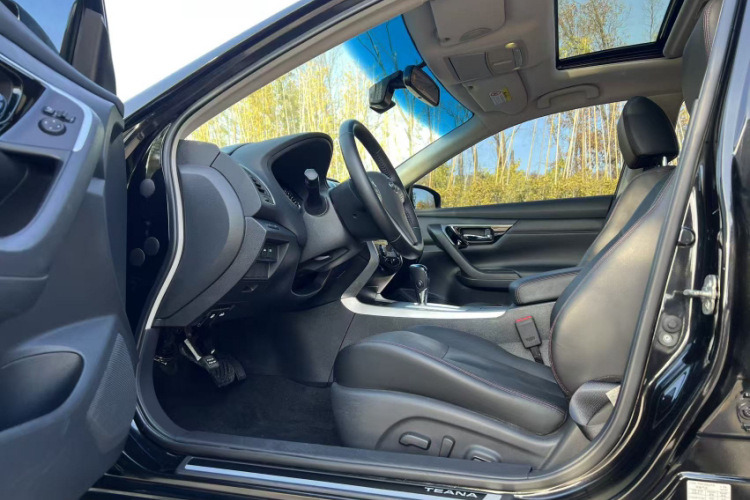 日产 天籁 2016款 改款 2.0L XL舒适版局部细节19