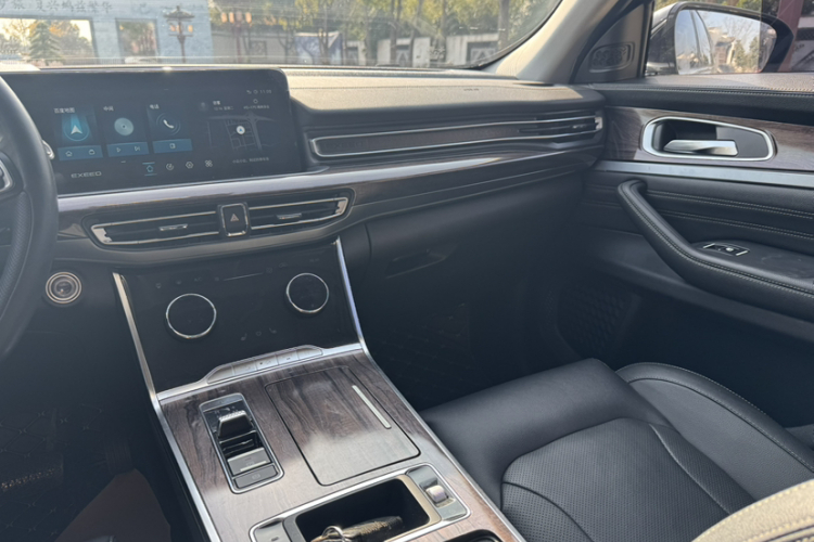 星途揽月 2021款 390T 两驱星耀长续航版中控内饰7004
