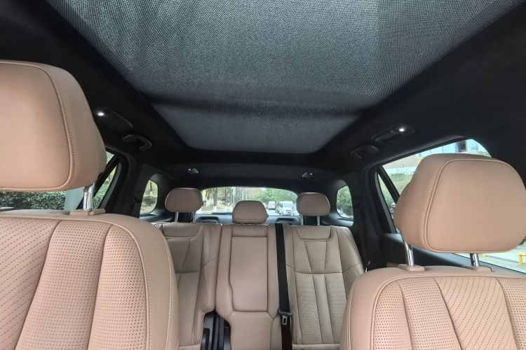 蔚来ES8 2022款 100kWh 签名版 七座中控内饰7004