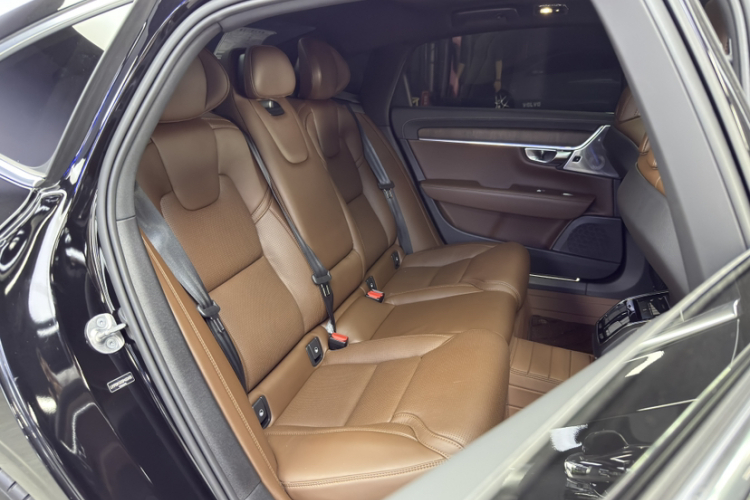 沃尔沃S90 2025款 B5 智雅豪华版中控内饰7006