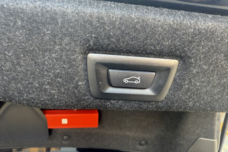 宝马5系 2024款 525Li 豪华套装中控内饰7001