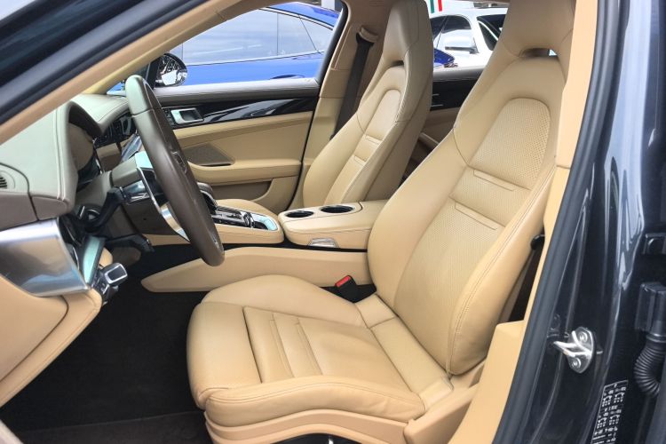 保时捷 2017款 Panamera 行政加长版 3.0T中控内饰7006