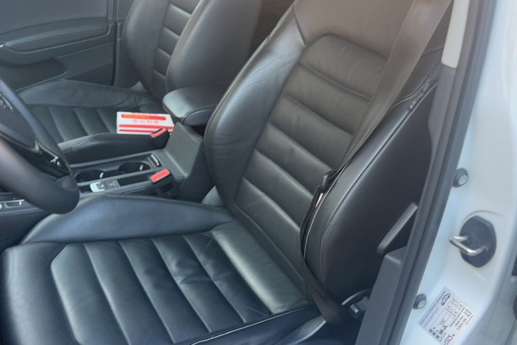 大众 高尔夫 2016款 230TSI 自动豪华型局部细节19