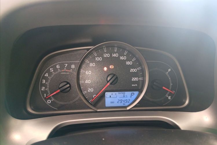 丰田 RAV4荣放 2019款 2.0L CVT两驱先锋版 国V中控内饰15