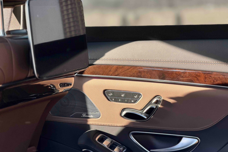 奔驰S级 2019款 S 350 L 豪华型 臻藏版中控内饰7003