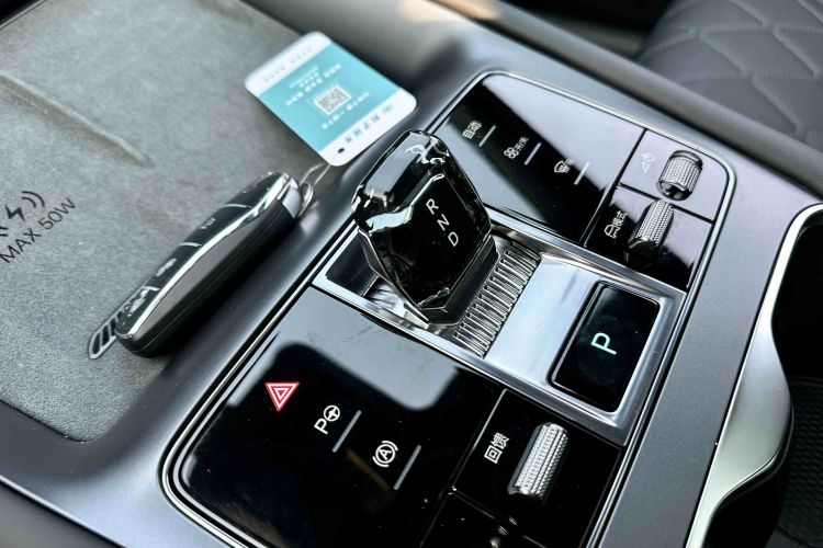 比亚迪 海狮07 EV 2025款 610智驾版中控内饰7006