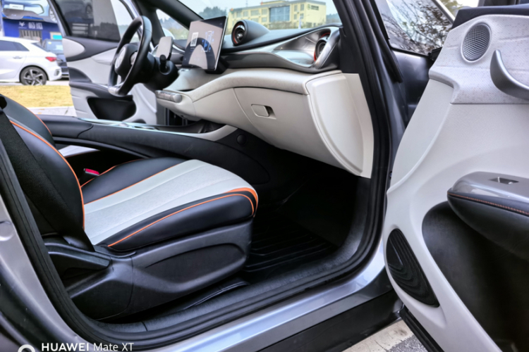 比亚迪 海豚 2021款 405km 时尚版中控内饰7004