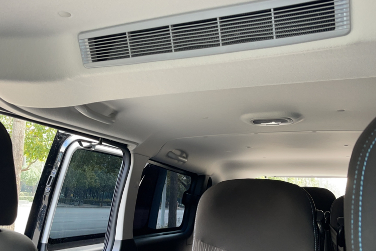 江淮瑞风 瑞风M3 2025款 PLUS 1.8L 手动舒适版 9座局部细节57