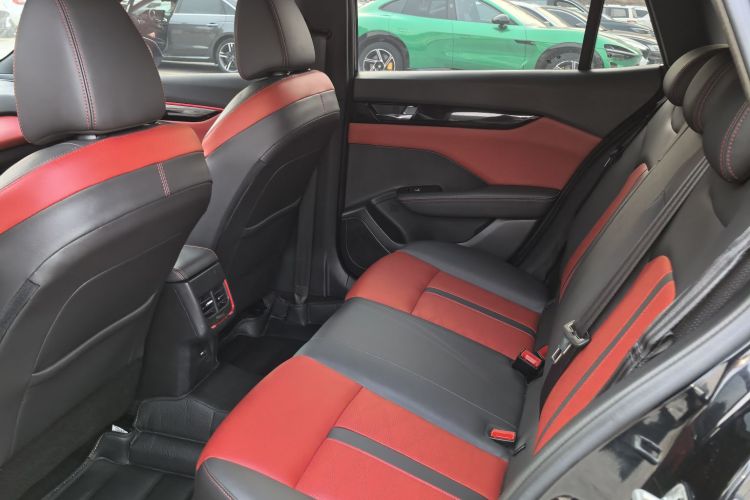 东风风神 奕炫GS 2021款 230T 自动追曜武士版车身外观6007