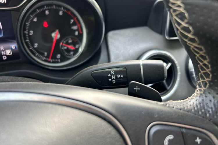 奔驰CLA 2016款 改款 CLA 200 动感型局部细节18