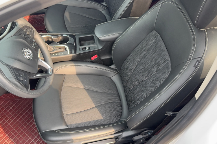 别克 威朗 2020款 20T CVT领先型局部细节19