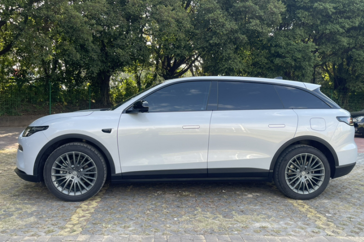 零跑汽车 零跑C11 2023款 增程 180舒享版车身外观6003