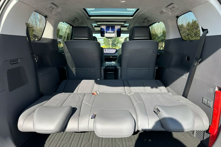 别克GL8 2026款 陆尊 尊享版中控内饰7003