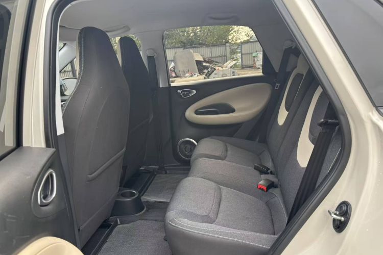 五菱汽车 五菱缤果 2024款 203km 轻享款中控内饰7006